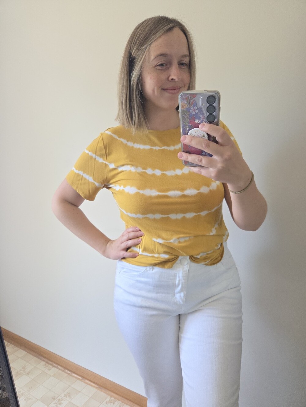 Old Navy Mustard Tie-Dye Short Sleeve Tee Shirt - Women Luxe - Picture 4 of 12